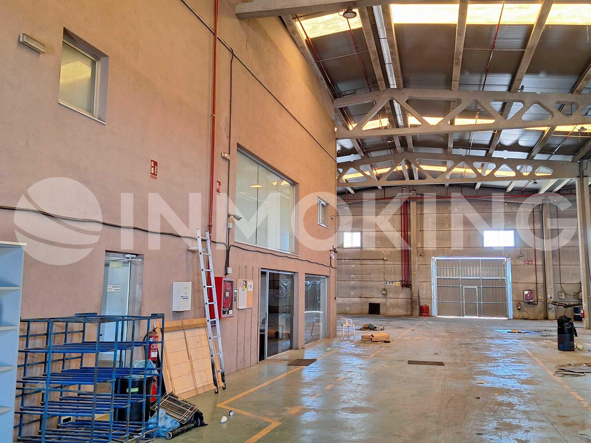 Foto de la propiedad Nave industrial en alquiler primera línea de la Pista de Silla 